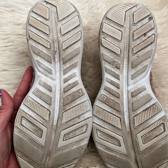 APL Women's Rose Gold Metallic TechLoom Phantom Sneakers - Picture 6 of 7